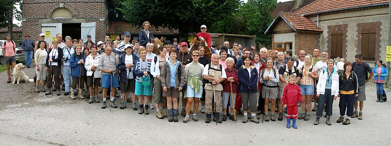Rando_2008_GROUPE.jpg - Voilà la troupe quasiment au complet !