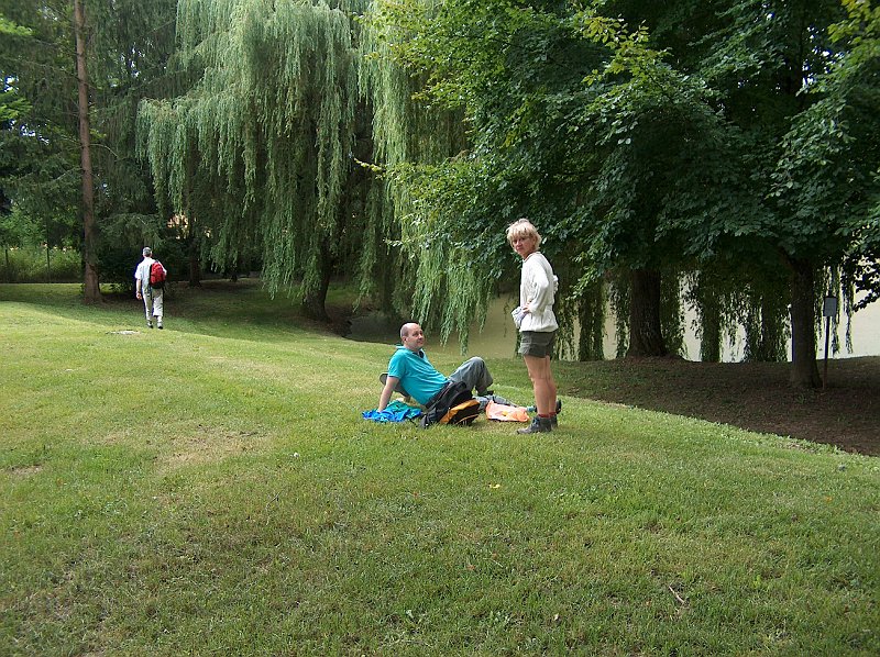 Rando_2008_HPIM1894.JPG - Ah l'herbe douce de Coursan !