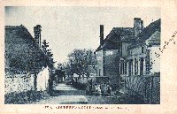 La Grand'Rue, en venant de l'actuelle RN 77, vers 1920